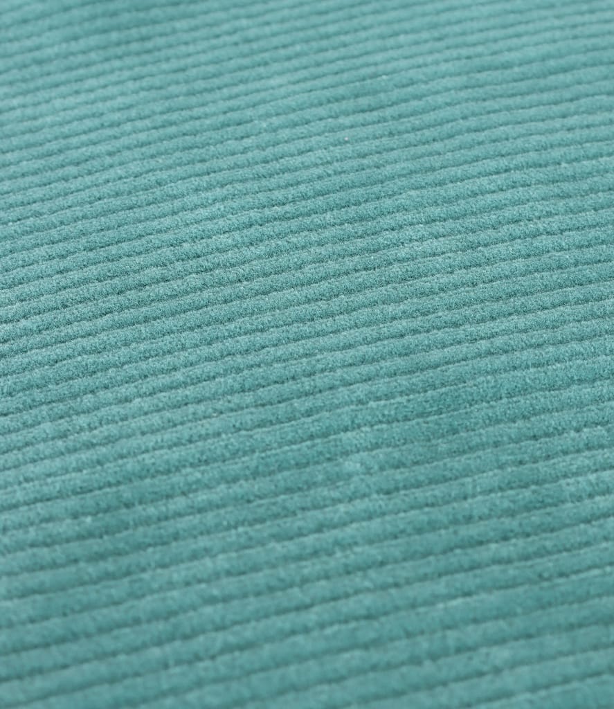 Fusta creion din catifea raiata