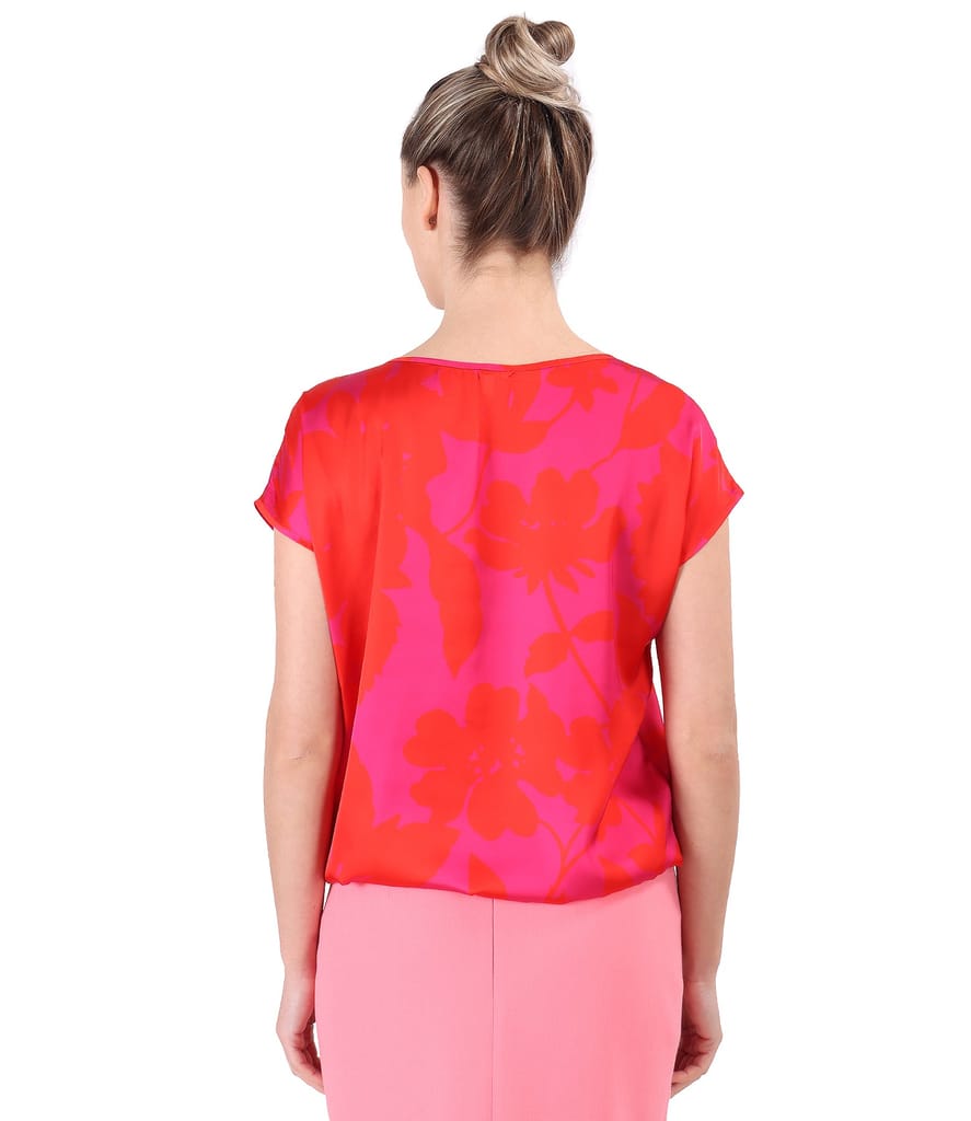 Bluza lejera cu funda din rips la decolteu