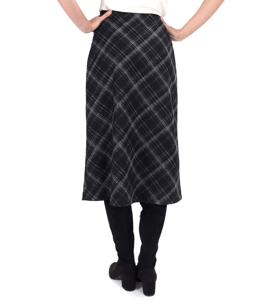 Fusta midi evazata in carouri