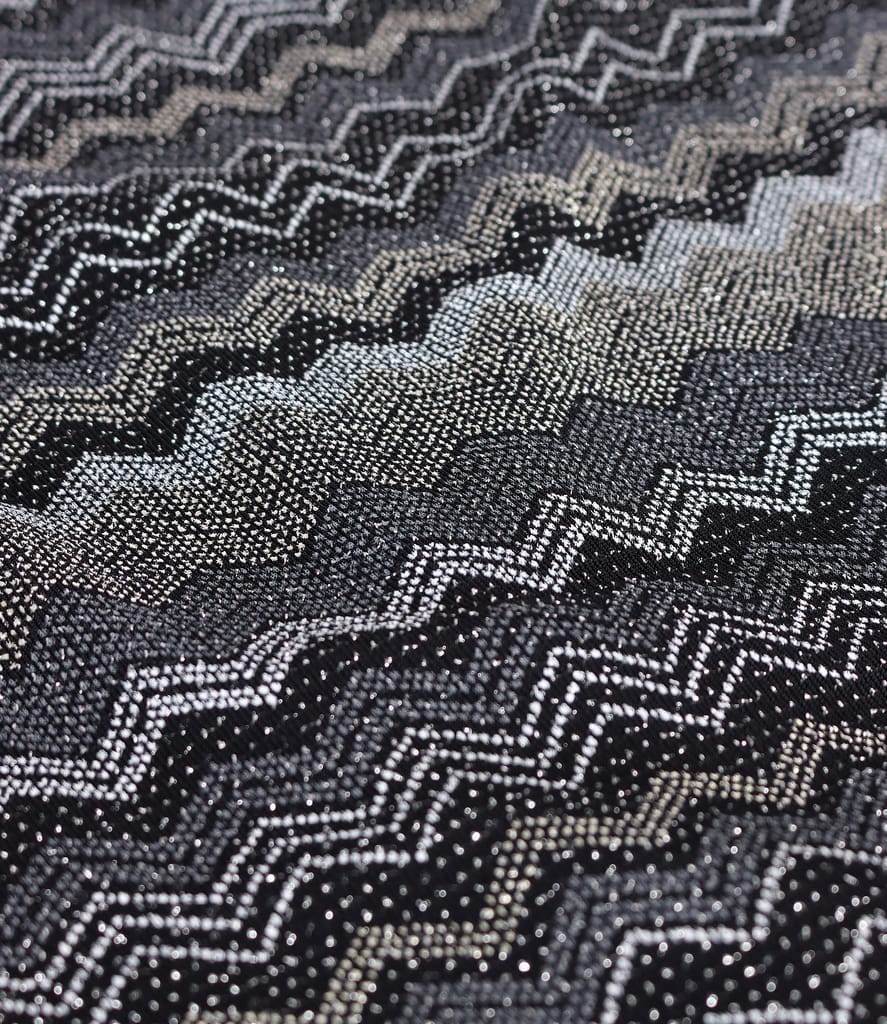 Rochie evazata din stofa elastica cu fir metalic