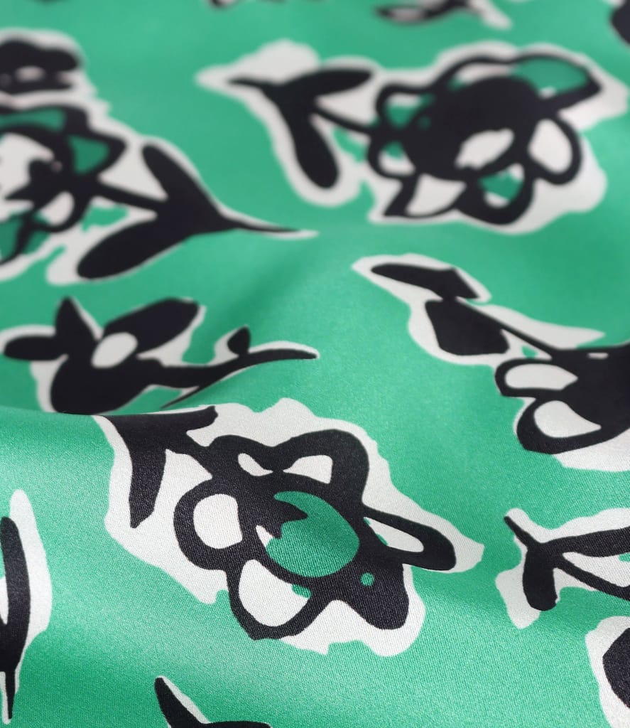 Rochie lejera din matase naturala imprimata cu motive florale