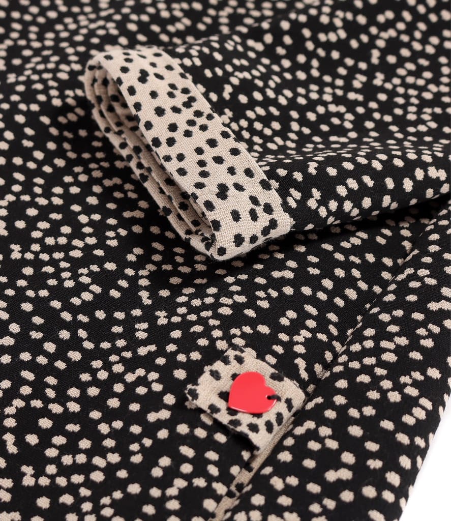 Rochie eleganta din stofa elastica groasa brocata