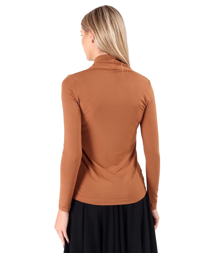 Tricou din jerse uni cu decolteu adanc