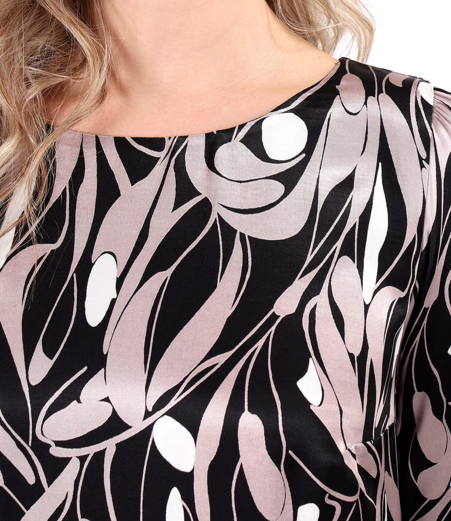 Rochie eleganta si lejera din saten de viscoza imprimata cu motive florale