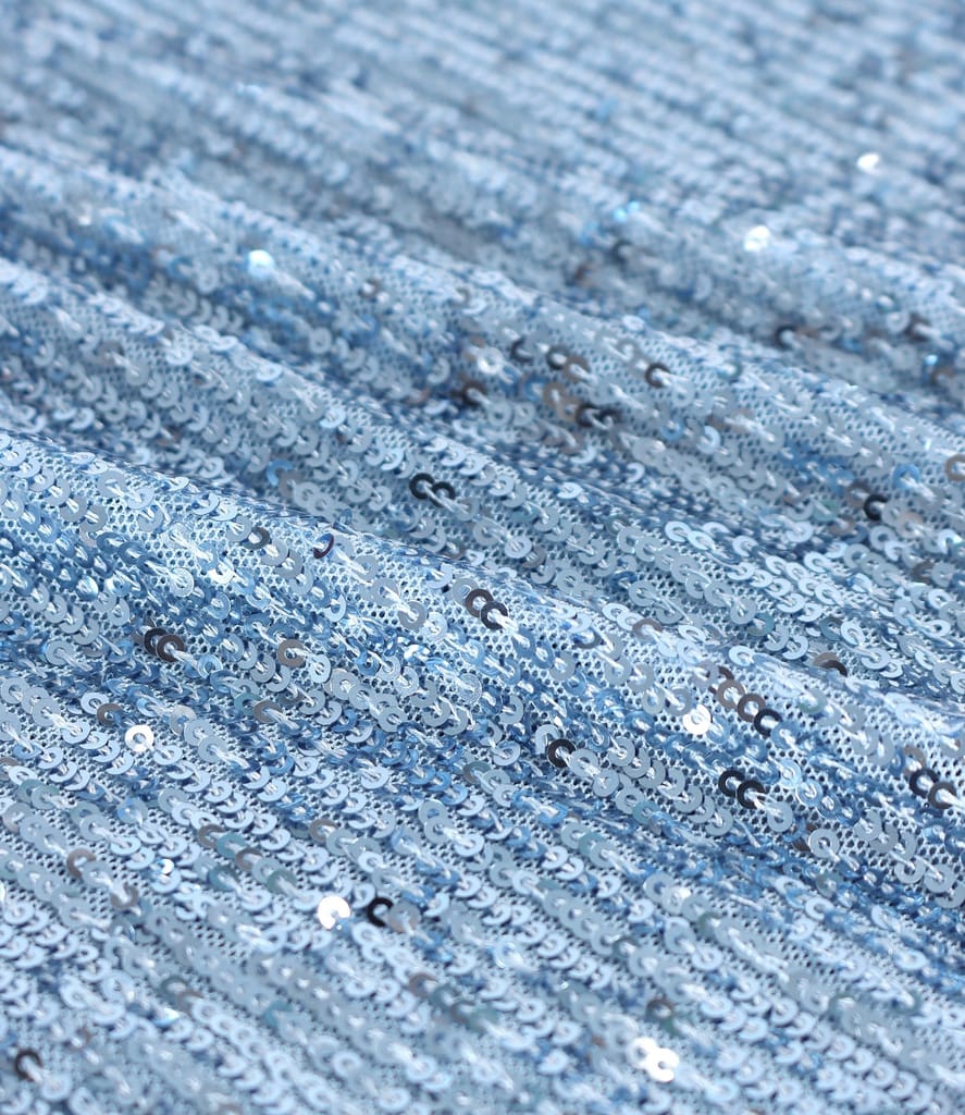 Bluza fara maneci din paiete cu garnitura de saten