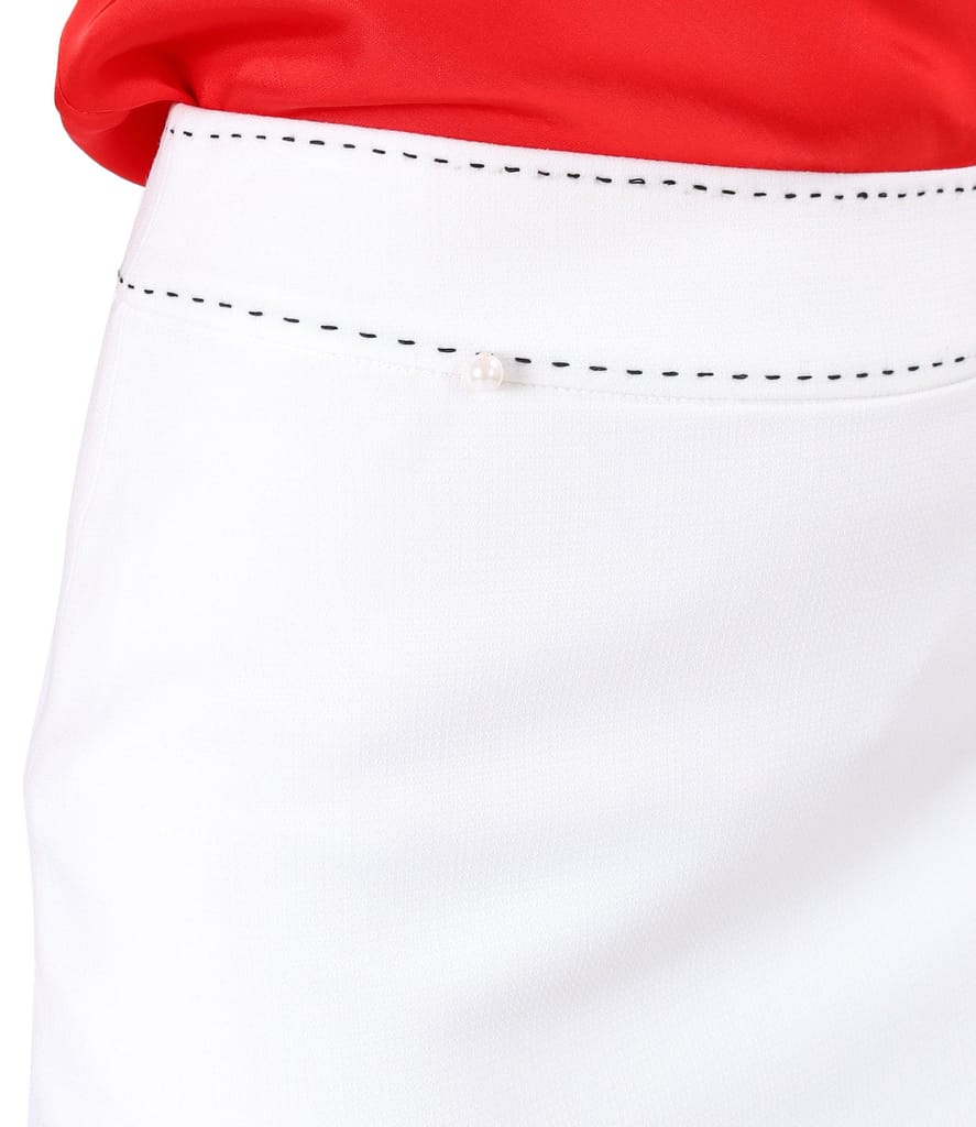 Fusta office cu cusatura decorativa in contrast