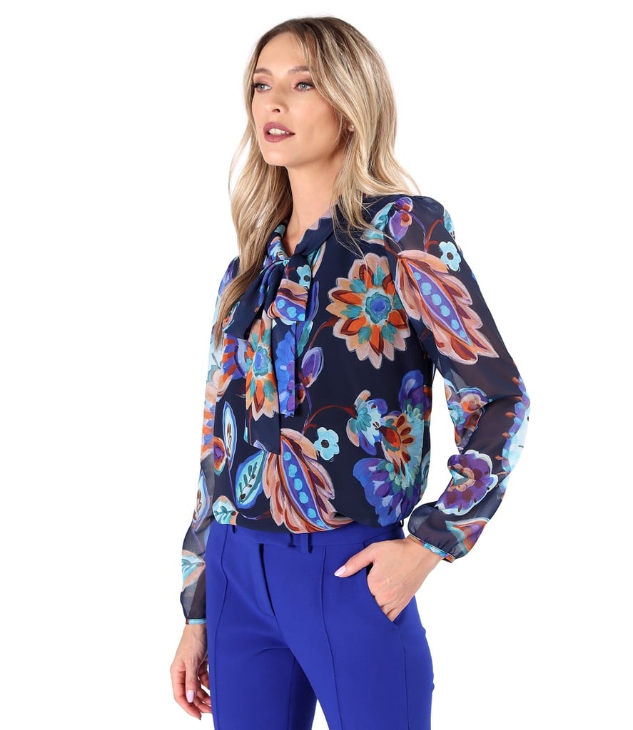 Bluza din voal cu guler tip esarfa