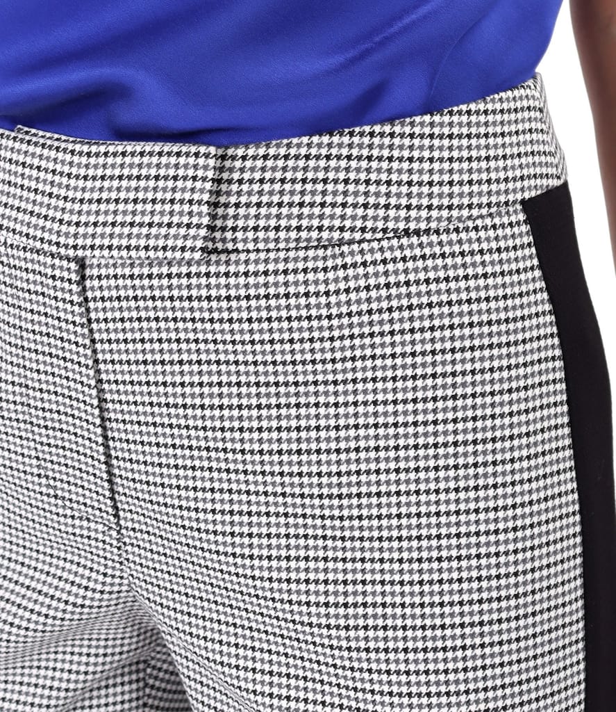 Pantaloni pana din stofa elastica cu viscoza si cu vipusca pe lateral