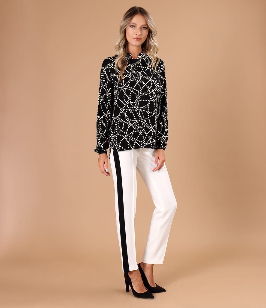 Tinuta eleganta cu bluza lejera din viscoza plina si pantaloni pana cu vipusca in contrast