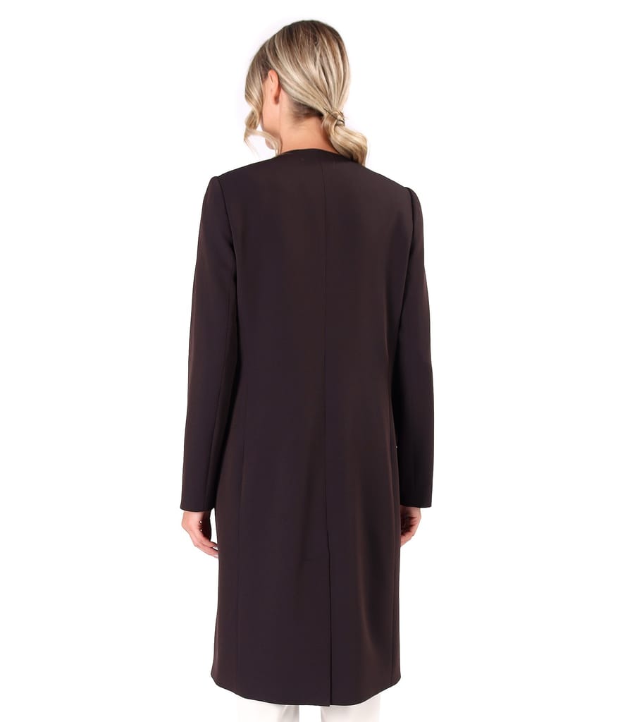 Jacheta eleganta din stofa texturata cu brosa detasabila la decolteu