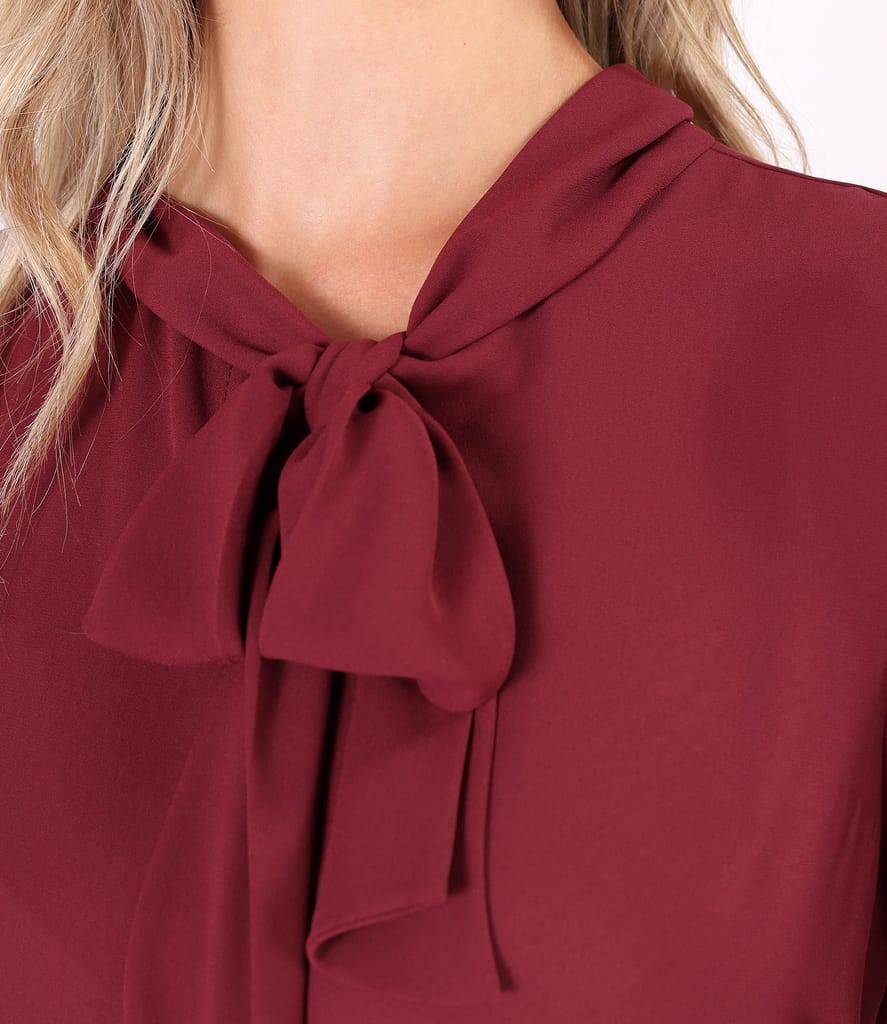 Bluza cu maneci lungi si guler tip esarfa