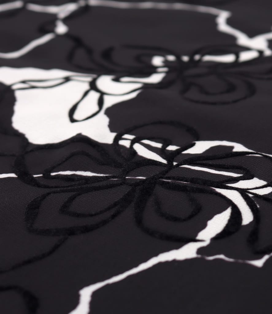 Bluza lejera din voal cu motive florale brocat cu catifea