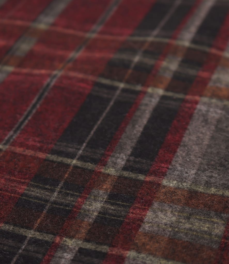 Fusta midi evazata in carouri