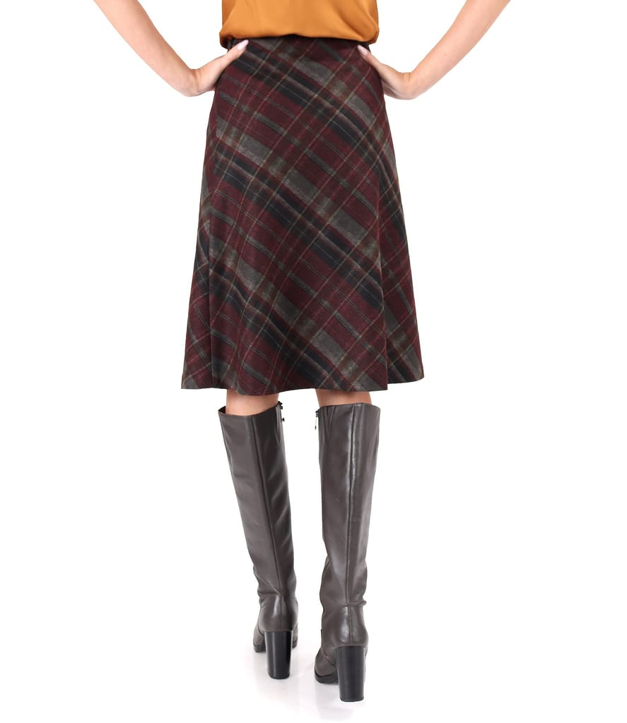 Fusta evazata din stofa cu viscoza in carouri