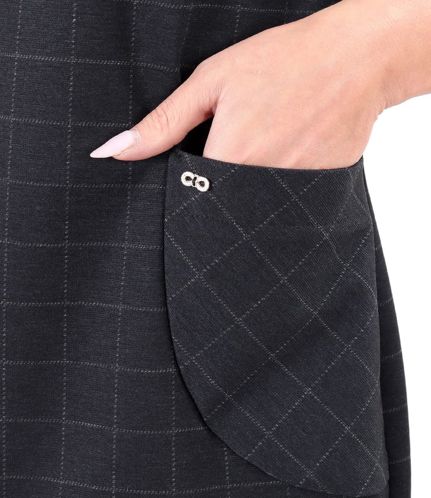 Rochie eleganta din stofa groasa in carouri