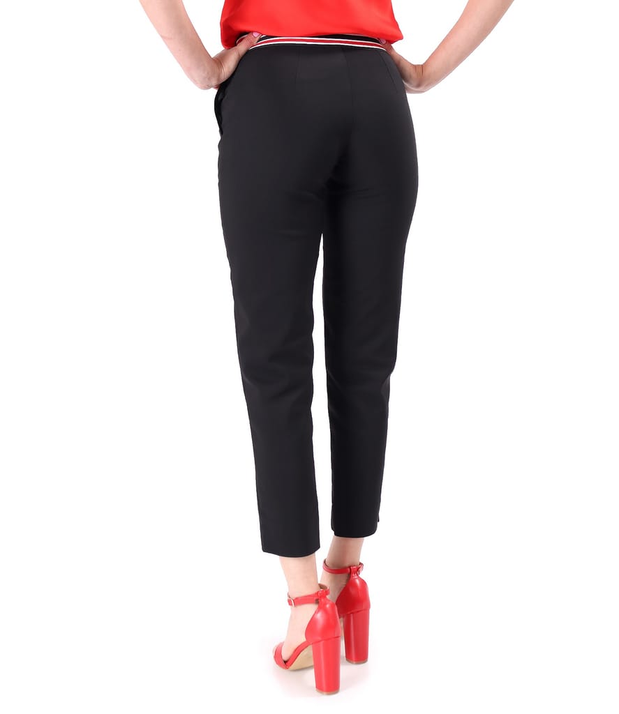 Pantaloni din bumbac elastic cu banda elastica decorativa