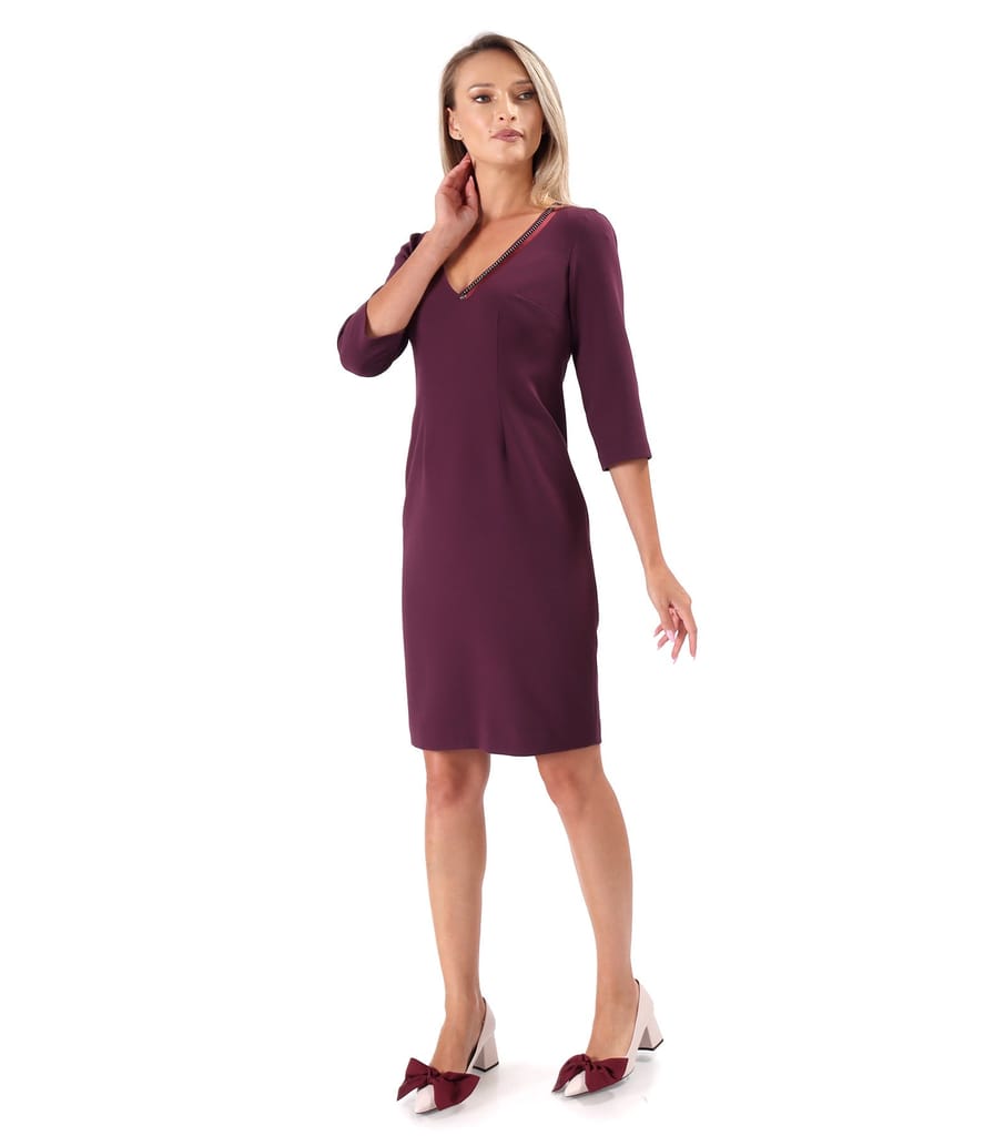 Rochie office cu lant decorativ la decolteu