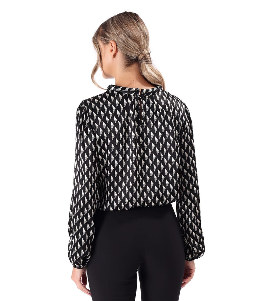 Bluza lejera din saten de viscoza imprimata cu motive geometrice