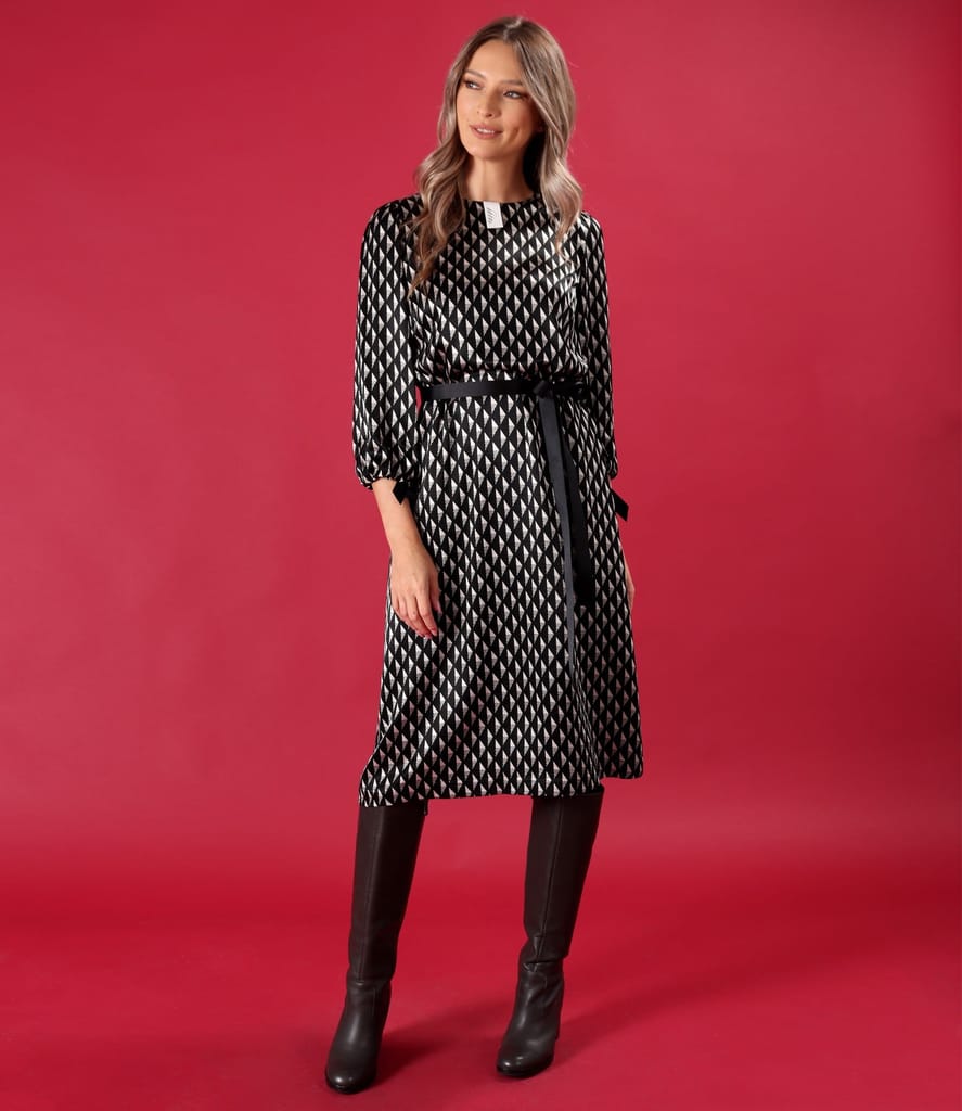 Rochie midi lejera din satin de viscoza imprimata cu motive geometrice