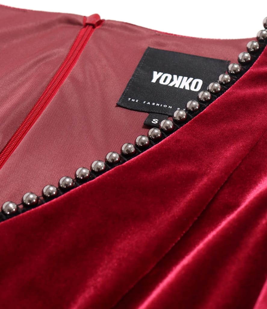 Rochie eleganta din catifea elastica cu perle la decolteu