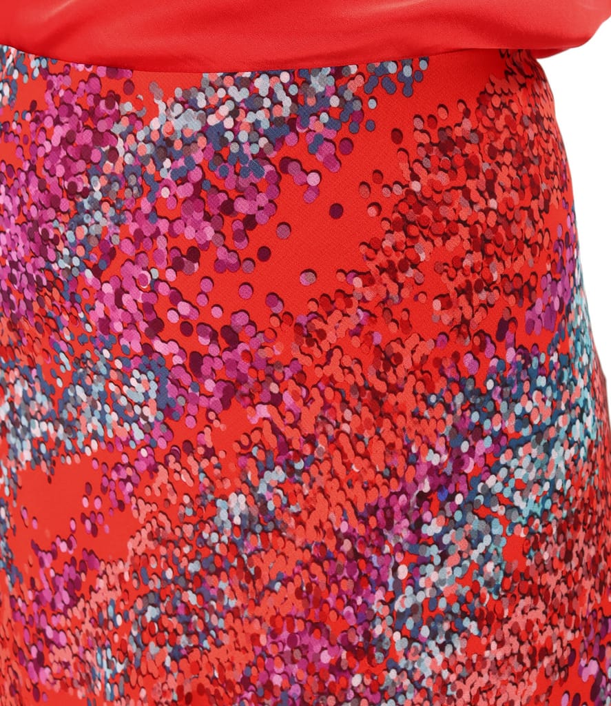 Fusta semiclos din viscoza imprimata cu motive florale