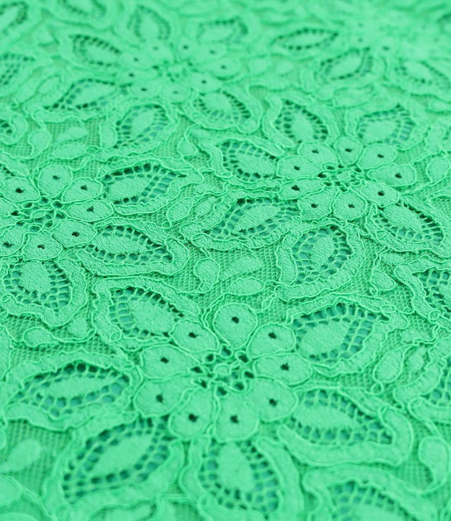 Rochie eleganta din dantela plina de bumbac cu motive florale