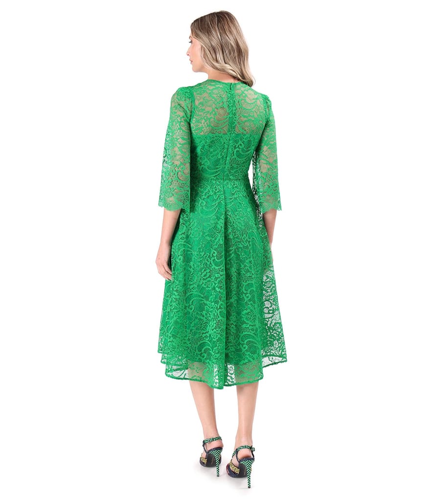 Rochie eleganta din dantela fina cu motive florale