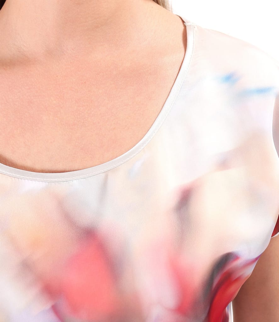 Bluza lejera cu fata din voal imprimat