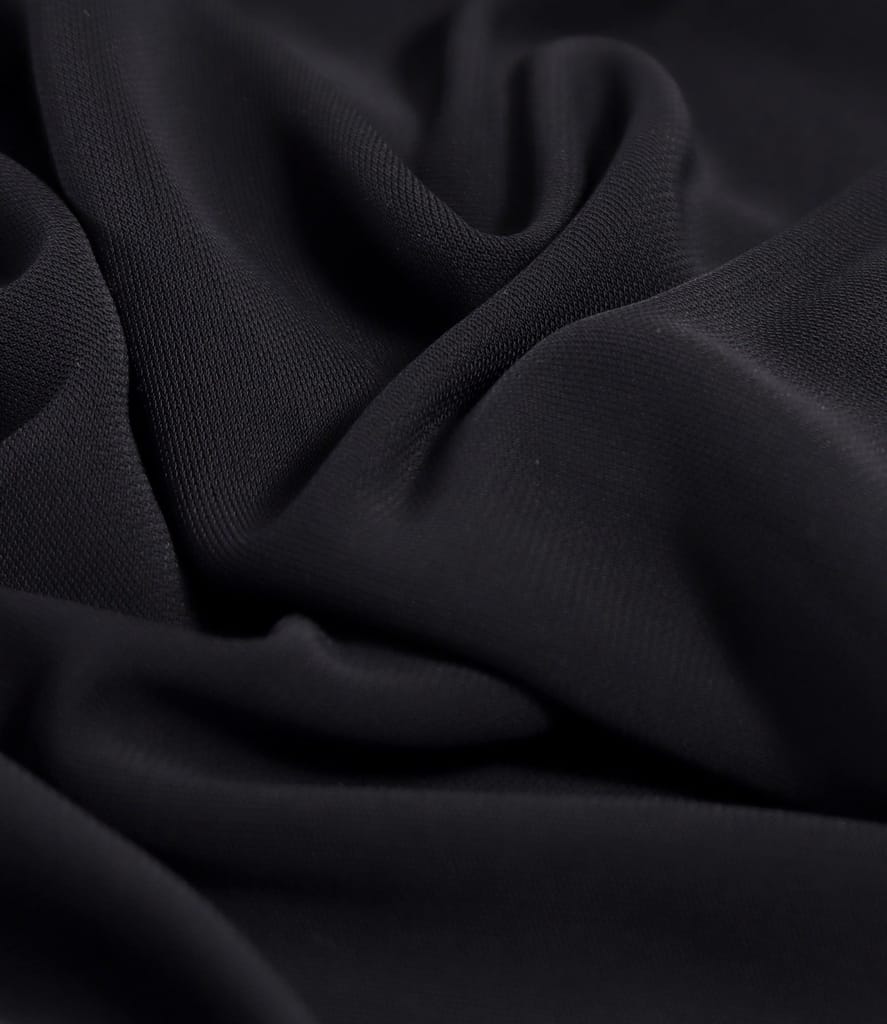 Rochie lunga de ocazie din viscoza cu lant la decolteu