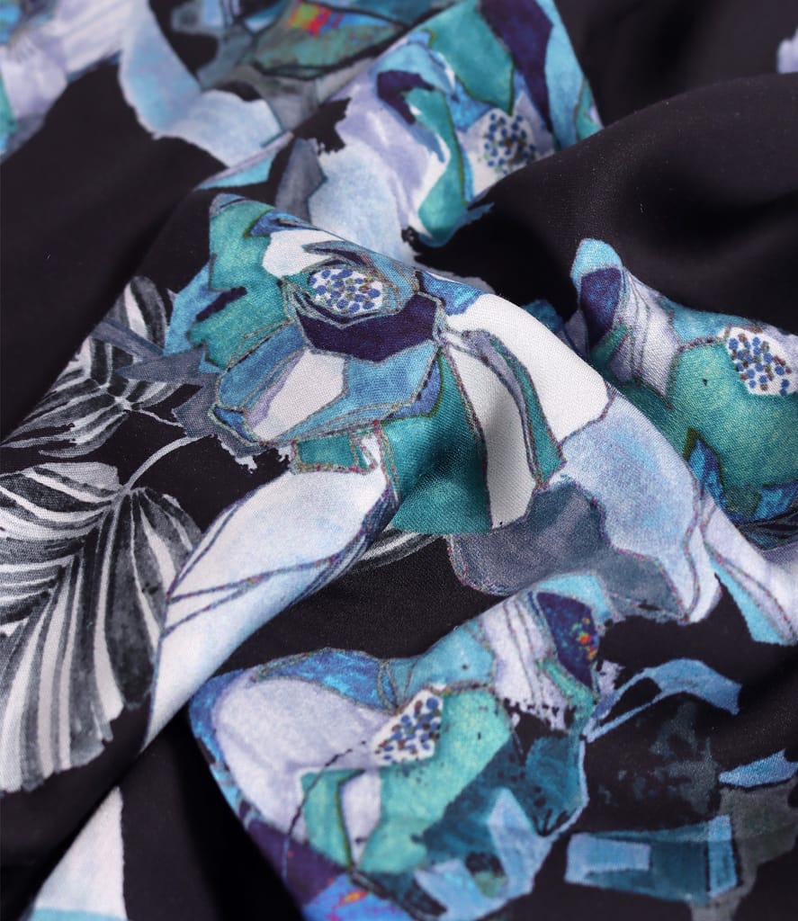 Bluza lejera din viscoza imprimata cu motive florale