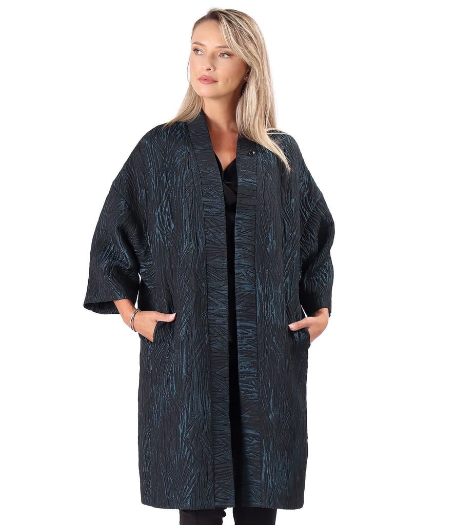 Jacheta oversize cu maneci 3/4 din brocart versatil