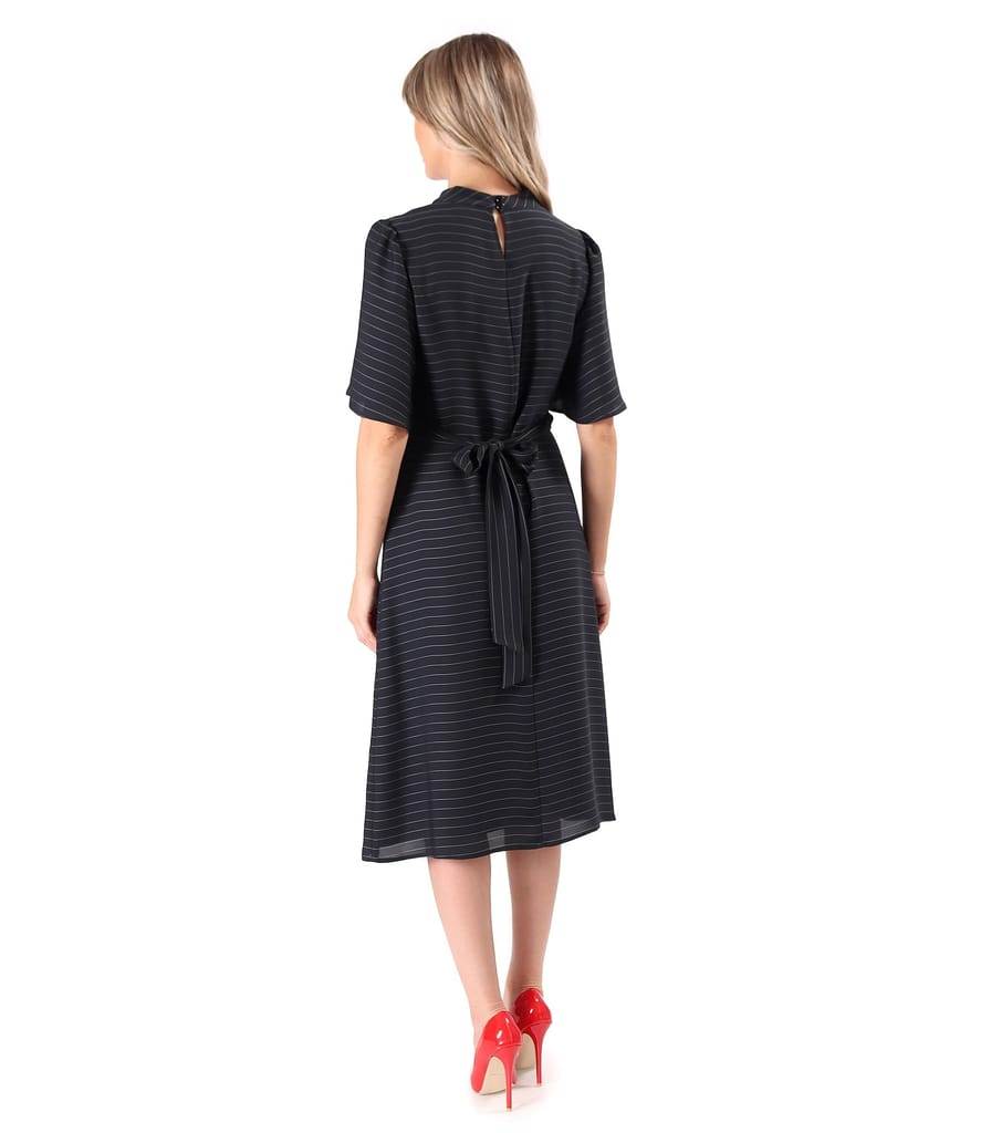 Rochie eleganta cu cordon rasucit in talie