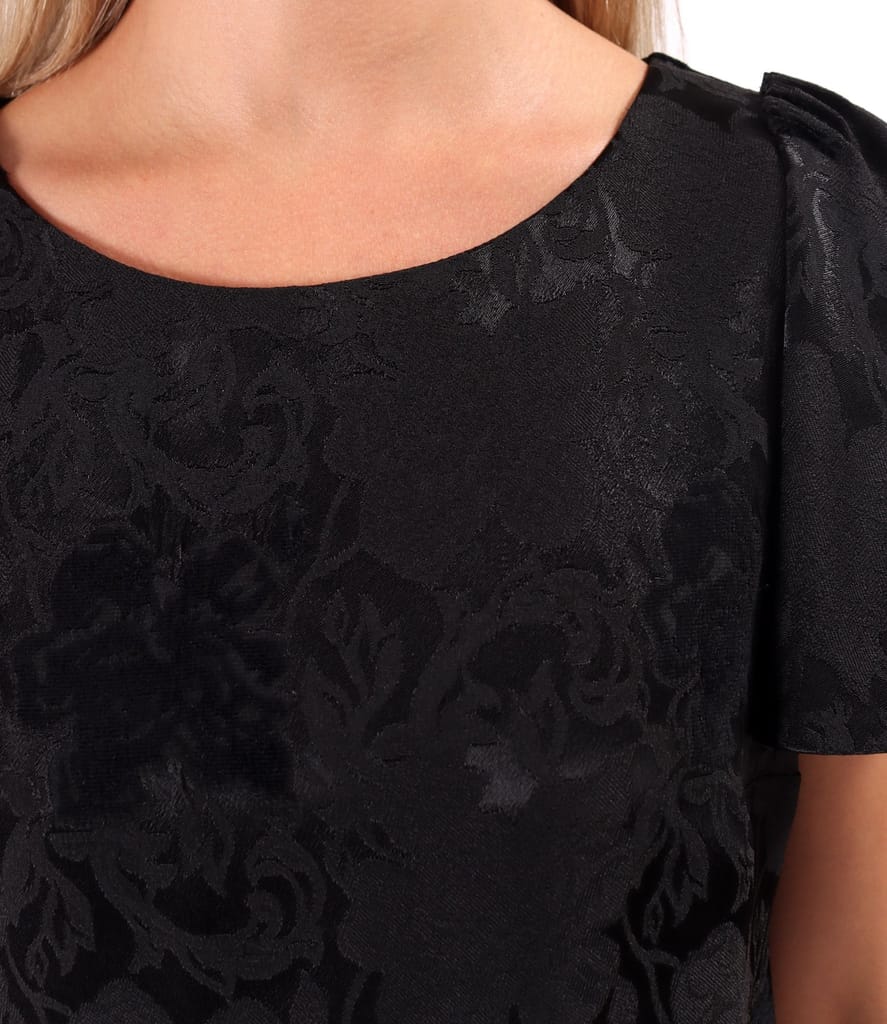 Rochie eleganta cu maneci ample scurte