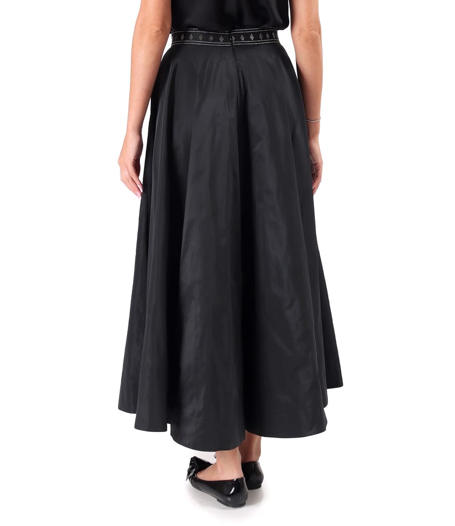 Fusta lunga clos din tafta cu elastic decorativ pe spate