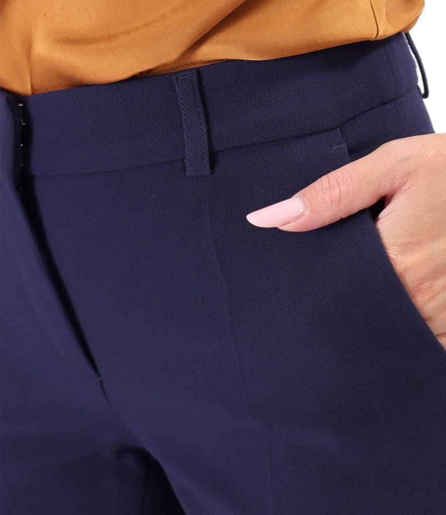 Pantaloni drepti din stofa elastica