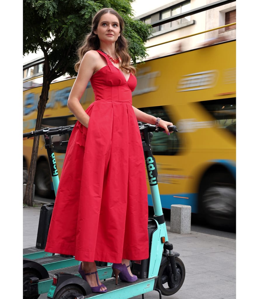 Rochie evazata din tafta cu corset cu bretele