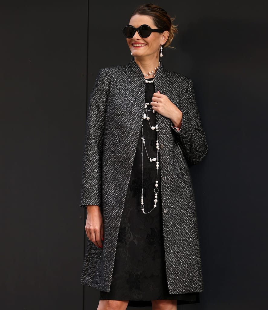 Pardesiu elegant din stofa cu paiete