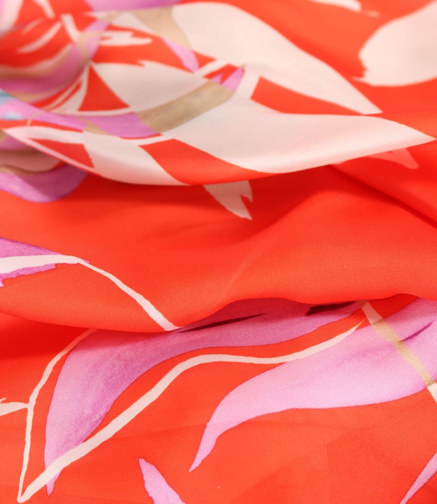 Rochie lunga de seara din voal imprimat cu motive florale