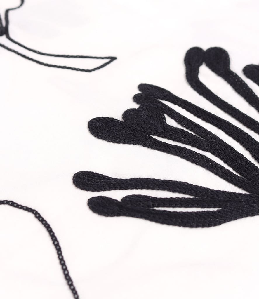 Rochie lunga din bumbac brodat cu motive florale