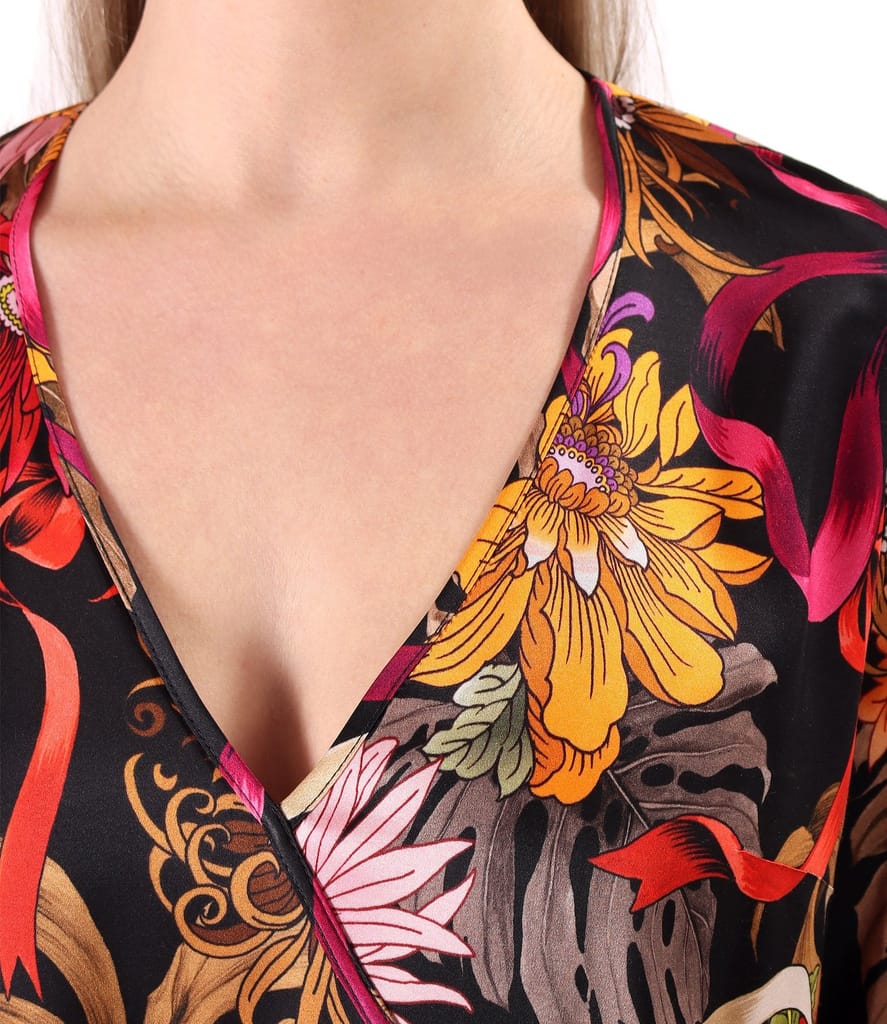 Bluza eleganta cu decolteu suprapus