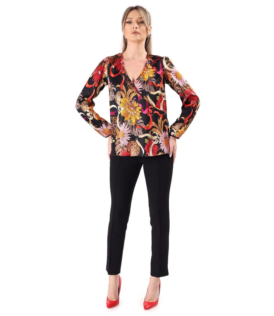 Bluza eleganta cu decolteu suprapus