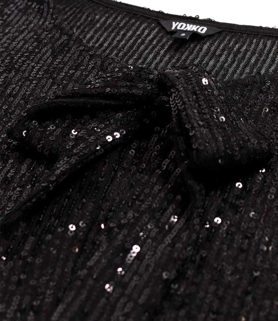 Bluza lejera cu maneci scurte evazate din paiete