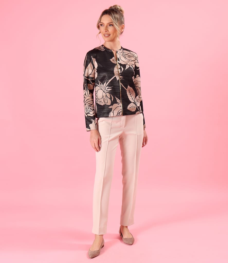 Tinuta eleganta cu pantaloni pana si bluza cu fir metalic auriu si fermoar fata