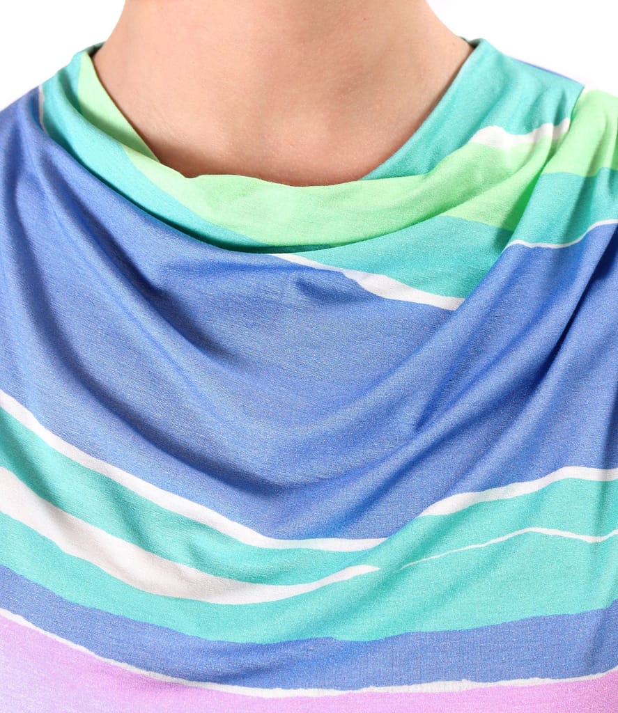 Bluza lejera cu pliuri pe umar din jerse elastic imprimat cu dungi