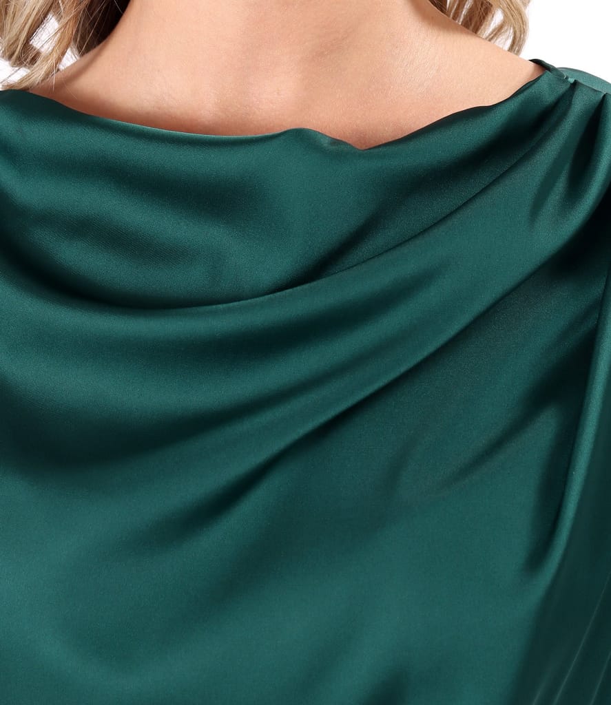 Rochie midi din satin elastic cu decolteu barcuta