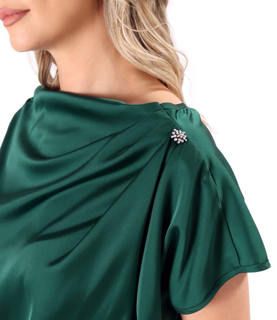 Rochie midi din satin elastic cu decolteu barcuta