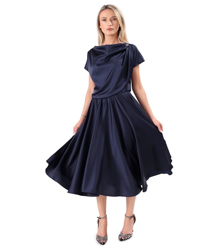 Rochie midi din satin elastic cu decolteu barcuta