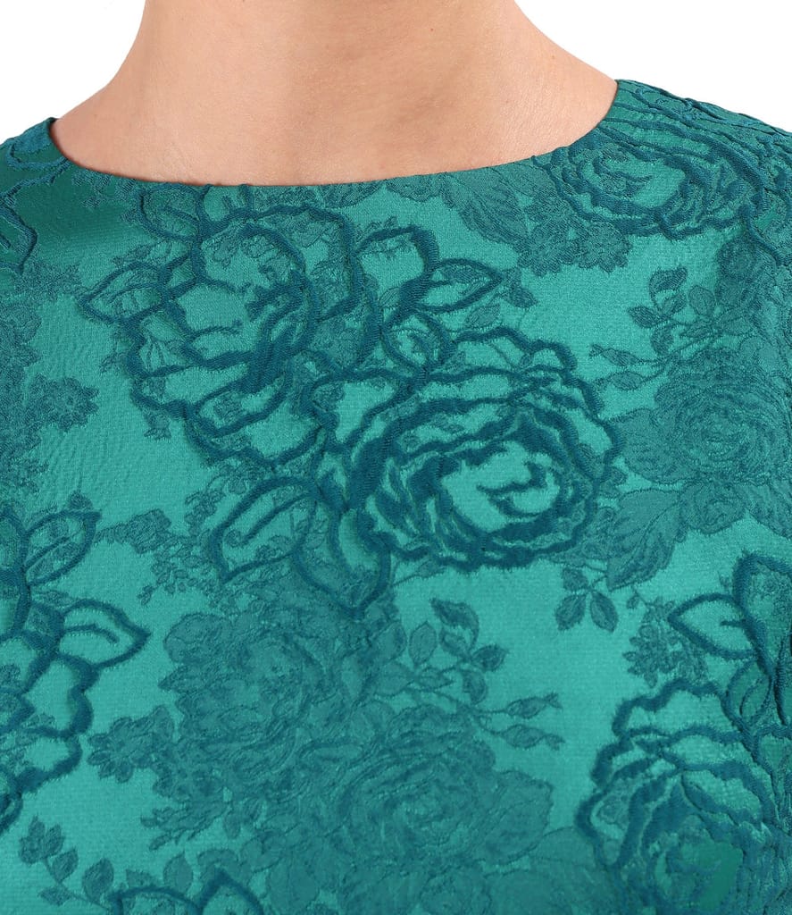 Rochie eleganta din brocart cu motive florale