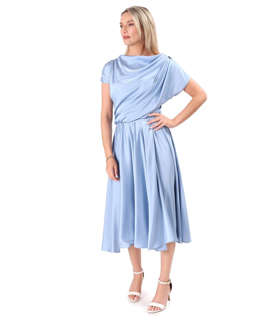 Rochie midi din satin elastic cu decolteu barcuta