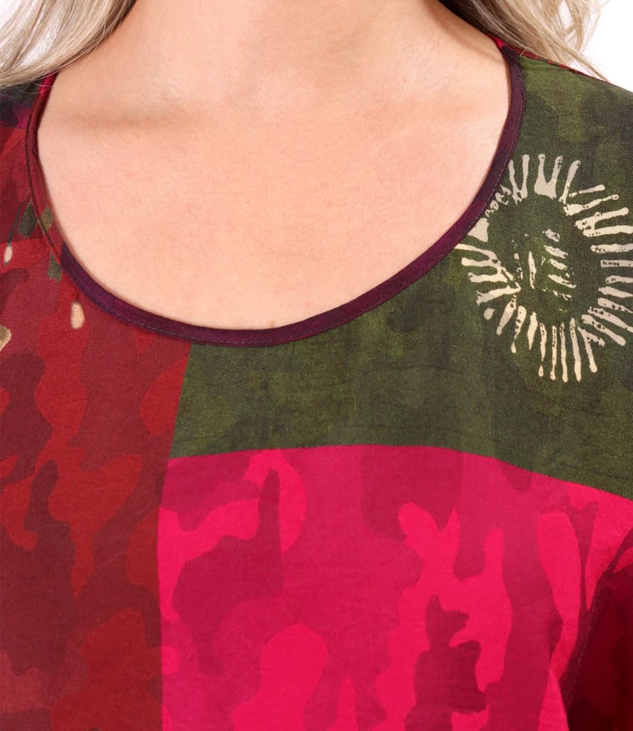 Rochie oversize din viscoza cu imprimeu artistic